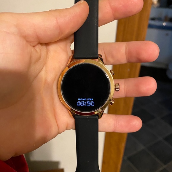 Michael kors access runway smartwatch - Picture 6 of 7